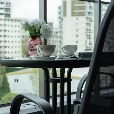 Modern Air Conditioning & Parking By Renters Rzeszow