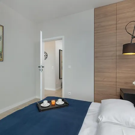 Modern Air Conditioning & Parking By Renters * Rzeszow