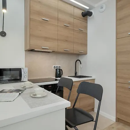 Modern Air Conditioning & Parking By Renters Daire