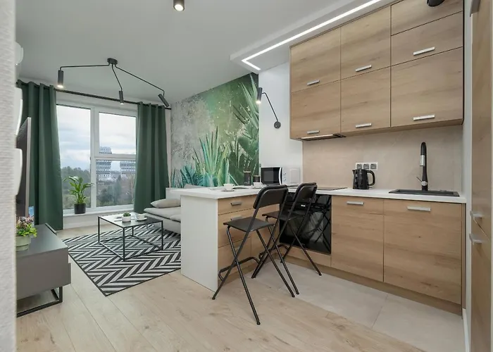 Modern Air Conditioning & Parking By Renters Apartment *