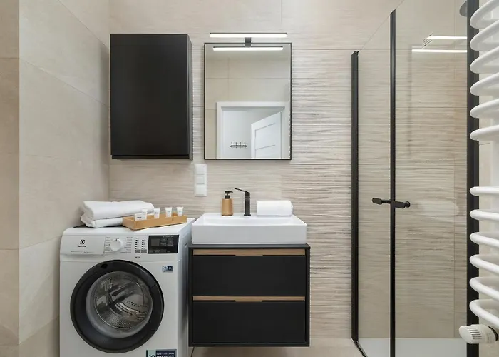 Apartment Modern Air Conditioning & Parking By Renters