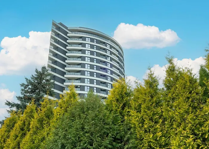 Modern Air Conditioning & Parking By Renters Apartment *