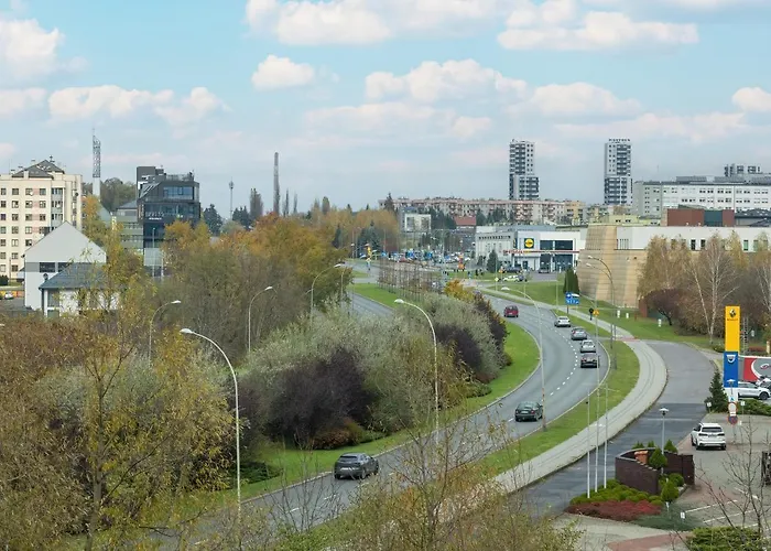 Modern Air Conditioning & Parking By Renters